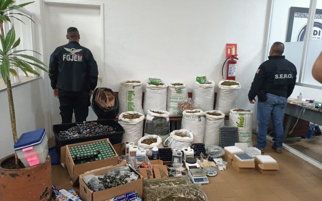 Casa lujosa por fuera, narcolaboratorio por dentro: Así fue el cateo en residencial de Huixquilucan