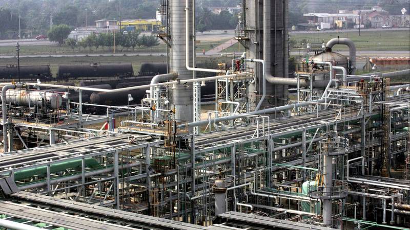 Bajaría Alpek inversión proyectada