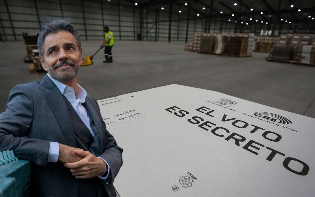‘¡Óigame no!‘: Eugenio Derbez desmiente video de expresidente de Ecuador donde invita a votar
