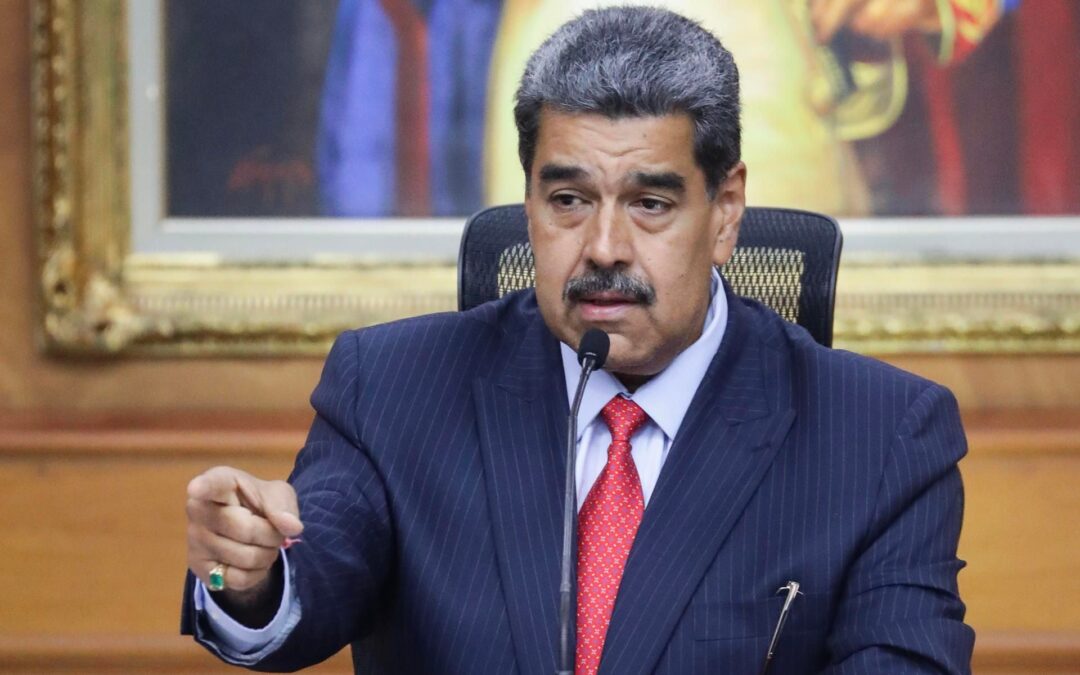 Jaque al pequeño dictador