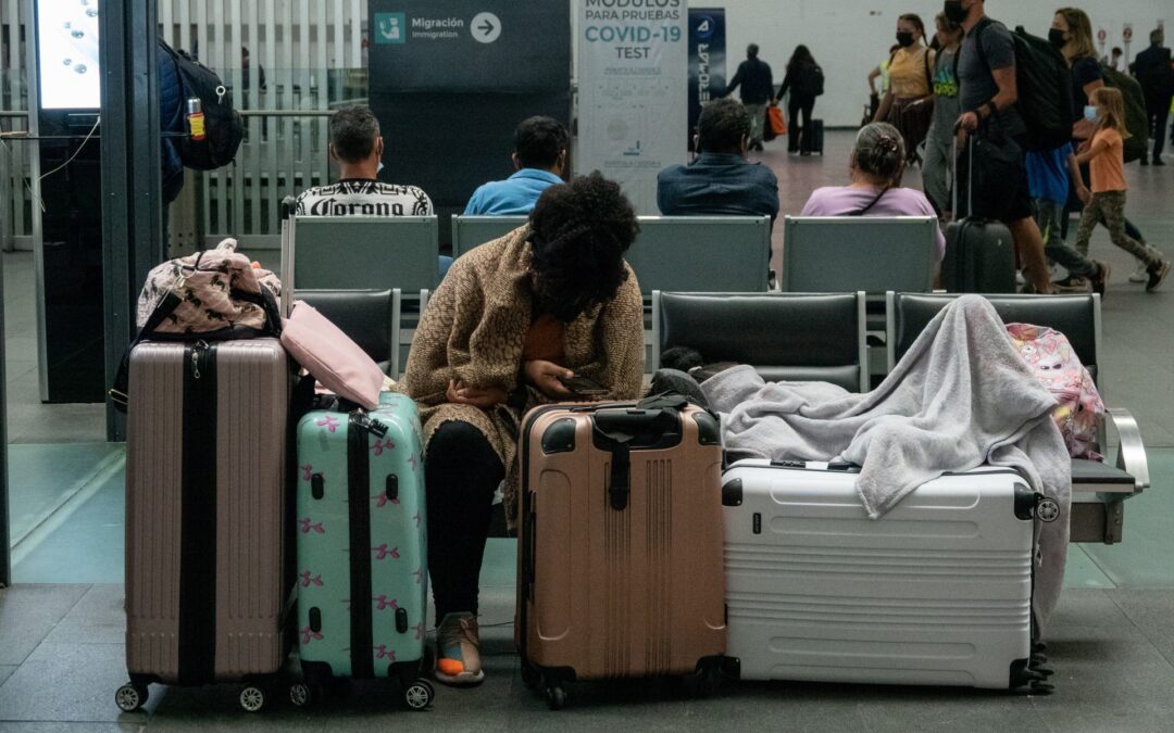 ¿Cancelaron tu vuelo por mal clima? Qué debes hacer y estos son tus derechos