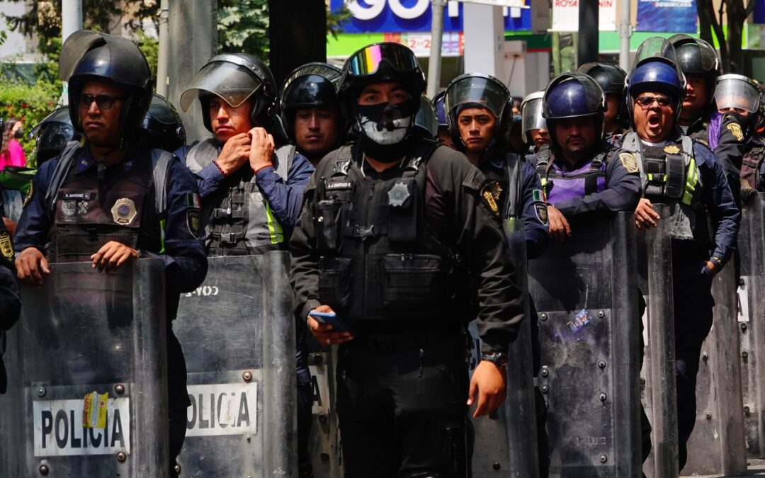 Policía de la CDMX ‘ahogada’ en corrupción: destituyen a más de mil elementos en gobierno de Sheinbaum