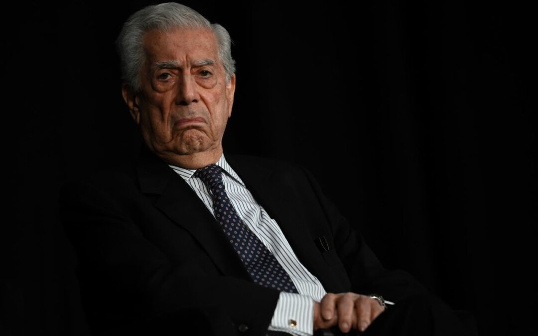 Tiempos recios: Vargas Llosa celebra fracaso de autogolpe de Estado de Pedro Castillo en Perú