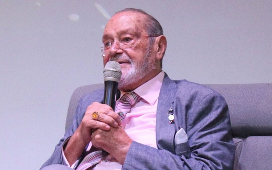 Realiza FUCAM homenaje a su fundador, el doctor Fernando Guisa