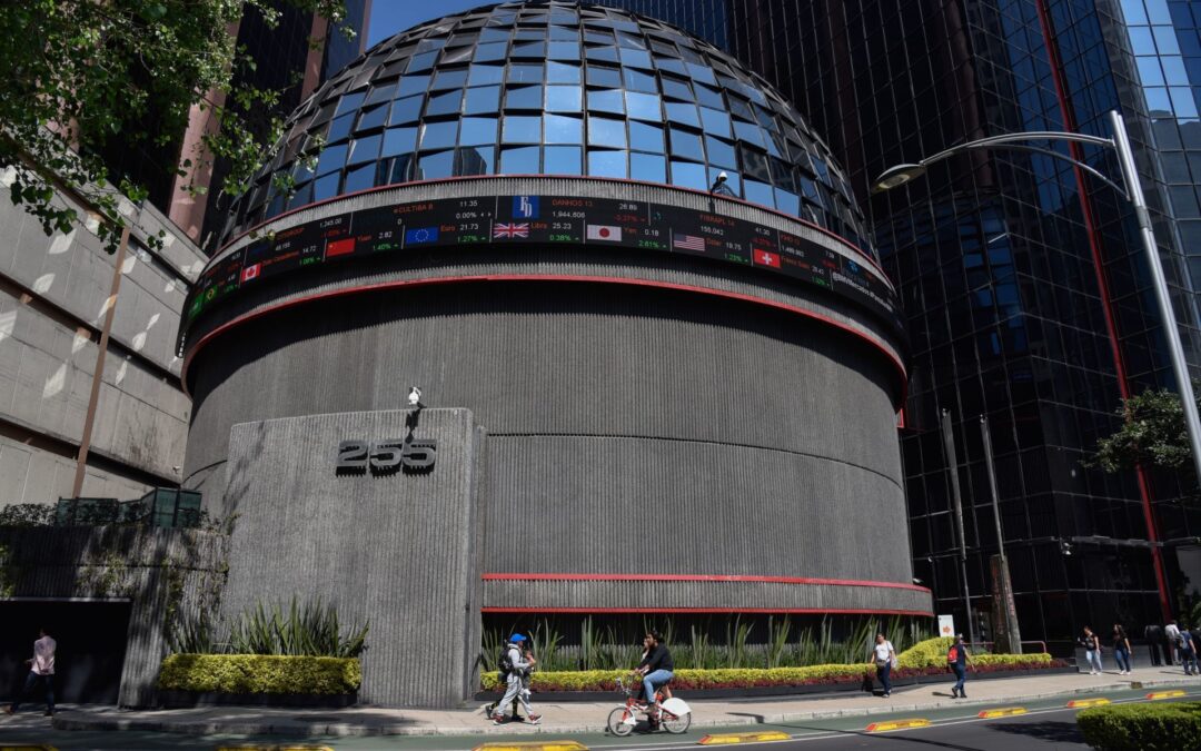 Wall Street y Bolsa Mexicana ‘toman vuelo’ antes del fin de semana
