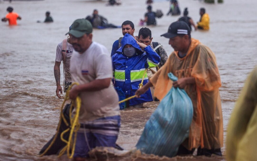 ¿Dónde estará y qué puedes llevar al centro de acopio de la UNAM para damnificados por ‘John’?