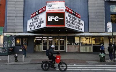Nueva York aprueba un salario mínimo para repartidores de comida de 17.96 dólares la hora