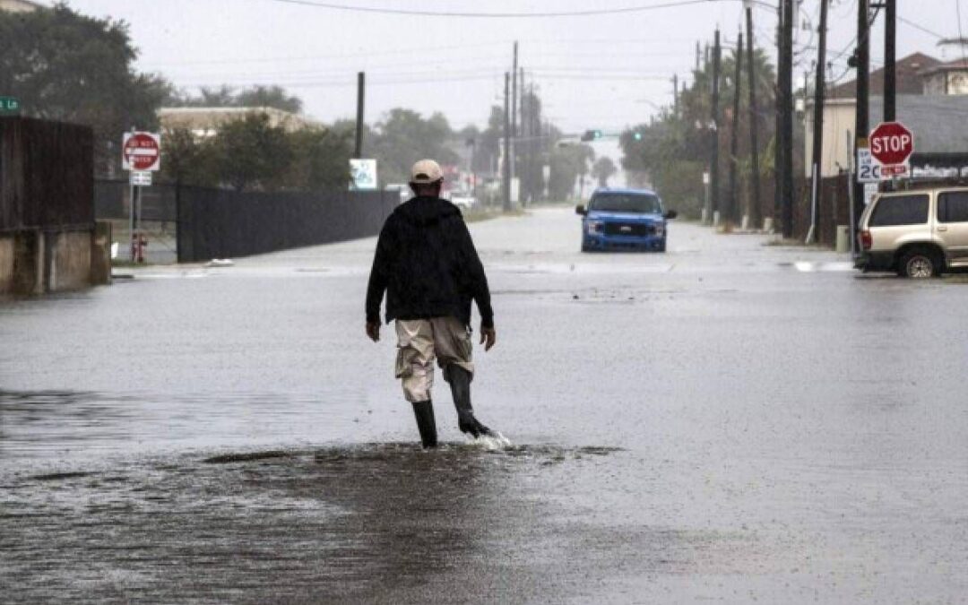 Texas preparado ante tormenta tropical Alberto