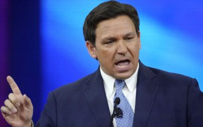 Migrantes confunden programa de Ron DeSantis con engaño de traficantes de personas