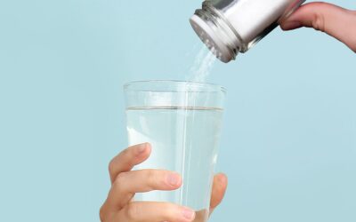 ¿Qué pasa si tomas agua con sal todos los días? Este es su efecto en tu cuerpo