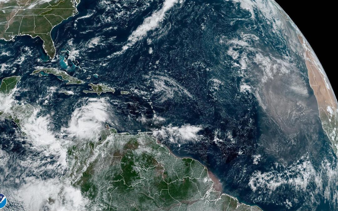 Tormenta tropical ‘Julia’ se dirige a Nicaragua; hay advertencia de huracán