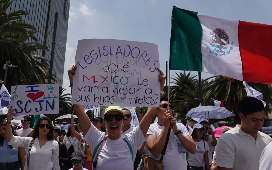 Estudiantes universitarios ‘chocarán’ con AMLO: Alistan marcha el día del último informe de Gobierno