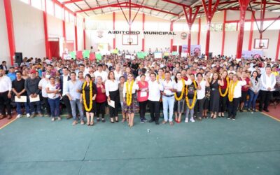 Entregan tarjetas de pago del Programa para una Mejor Vivienda en Zumpango