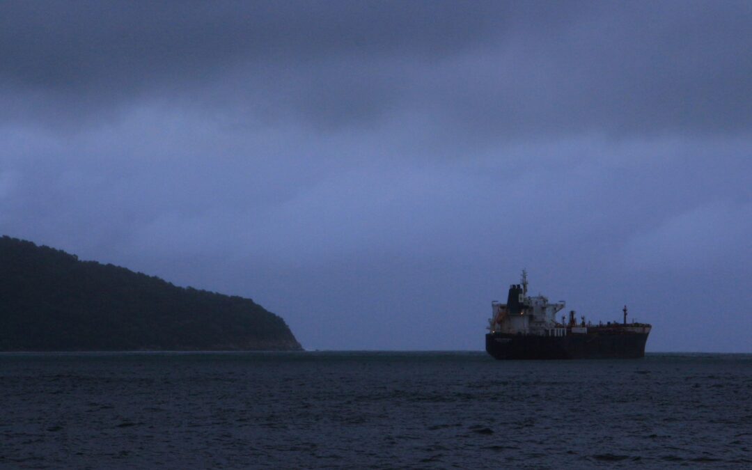 Huracán ‘Roslyn’ se degrada en tierra a categoría 1: Sigue su trayectoria EN VIVO aquí