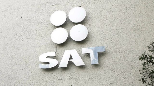 ¿No te ha llegado la devolución de impuestos del SAT? Esto te interesa